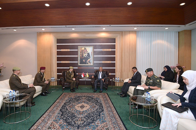 MINISTER AT THE PRIME MINISTER’S OFFICE AND MINISTER OF DEFENCE II RECEIVES JOINT CALL FROM OUTGOING AND INCOMING DEFENCE ADVISERS OF THE REPUBLIC OF SINGAPORE