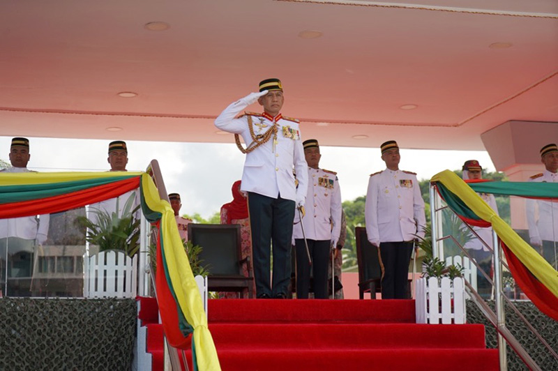 COMMANDER OF THE ROYAL BRUNEI LAND FORCES’ BIDS FAREWELL