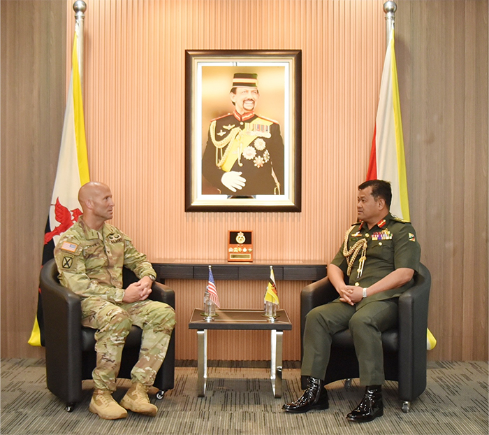 RBAF COMMANDER RECEIVES FAREWELL CALL   FROM NON-RESIDENT DEFENCE ATTACHE OF THE UNITED STATES OF AMERICA ACCREDITED TO BRUNEI DARUSSALAM