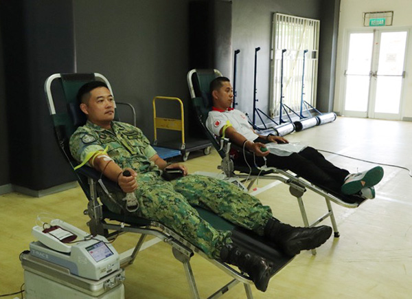 BLOOD DONATION CAMPAIGN AT BOLKIAH GARRISON IN CONJUNCTION WITH THE ROYAL BRUNEI ARMED FORCES 63RD ANNIVERSARY