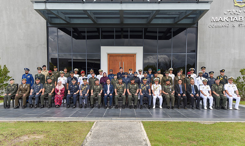 THE OPENING CEREMONY OF THE 15TH COMMAND AND STAFF COURSE