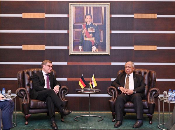 MINISTER AT THE PRIME MINISTER’S OFFICE AND MINISTER OF DEFENCE II RECEIVES A BILATERAL CALL FROM THE FEDERAL MINISTER FOR FOREIGN AFFAIRS OF THE FEDERAL REPUBLIC OF GERMANY