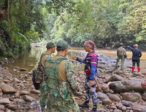 ROYAL BRUNEI ARMED FORCES CONDUCT SEARCH OPERATION IN ULU TEMBURONG RIVER
